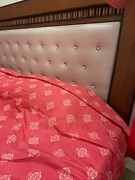 Shreenn online show from April 3, 2026, 6:14 pm