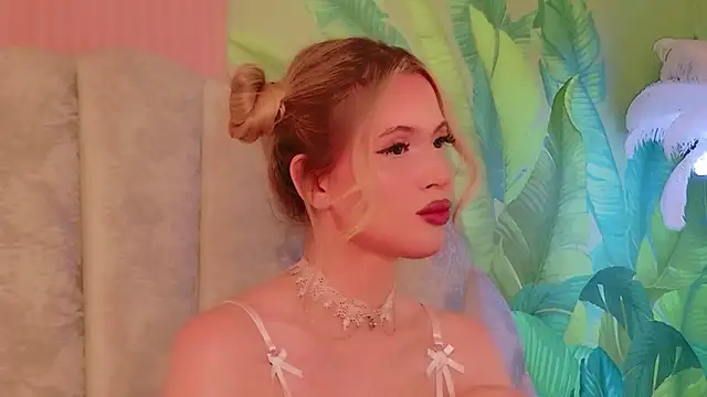 Beckie White online show from June 15, 2026, 9:36 pm