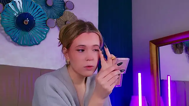 Snapshot of Beckie_White chatting on February 28, 2026, 9:03 pm Beckie White online show from February 28, 2026, 9:03 pm