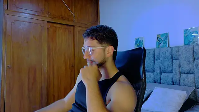 NICK MOSS  online show from March 14, 2026, 1:17 pm