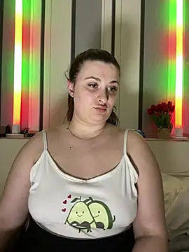 Snapshot of lipsi_vikki chatting on February 9, 2026, 7:34 pm lipsi vikki online show from February 9, 2026, 7:34 pm