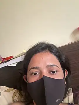 raavigirl online show from February 23, 2026, 4:36 am