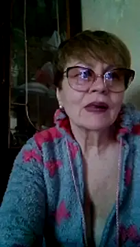 SophieBurns online show from May 6, 2026, 12:42 pm