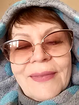 SophieBurns online show from March 1, 2026, 10:04 am