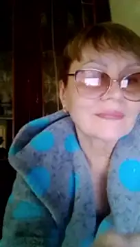 SophieBurns online show from April 1, 2026, 1:41 pm