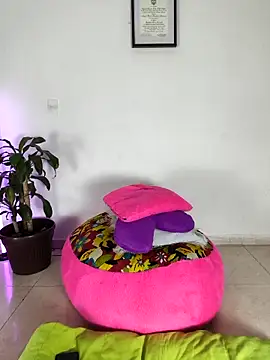 AnnieWestley online show from March 28, 2026, 1:56 pm