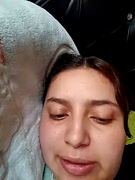 Snapshot of MajoArias chatting on February 25, 2026, 7:36 pm MajoArias online show from February 25, 2026, 7:36 pm