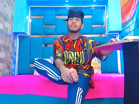 warmNoah online show from March 11, 2026, 7:41 pm