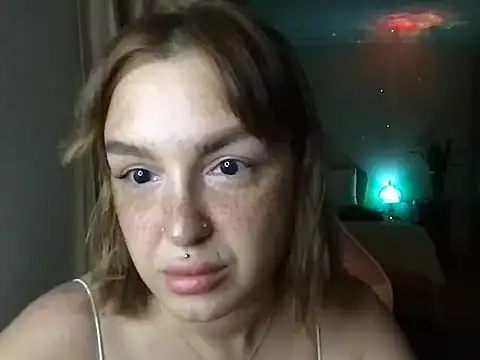 Snapshot of dyllala chatting on July 13, 2026, 8:19 pm dyllala online show from July 13, 2026, 8:19 pm