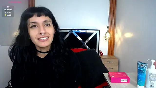 FRANCESCA LOVE  online show from March 11, 2026, 12:54 pm