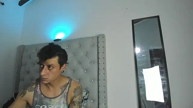 SkinnyDevil12 online show from February 21, 2026, 3:41 am