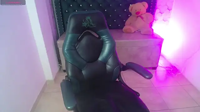 Snapshot of aylannyy_m chatting on February 22, 2026, 4:08 pm aylannyy m online show from February 22, 2026, 4:08 pm