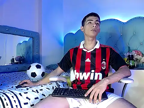 Snapshot of Apolo_Richards chatting on February 26, 2026, 8:31 pm Apolo Richards online show from February 26, 2026, 8:31 pm