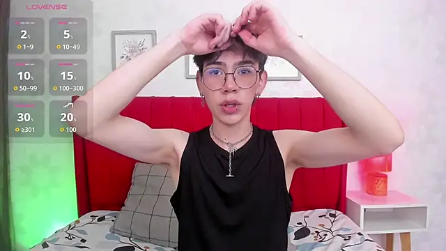 Demian Hush online show from March 4, 2026, 3:03 am