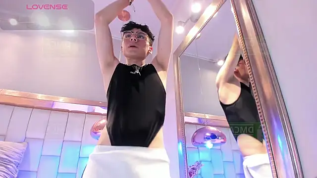 Snapshot of Sebastian_Collins_ chatting on February 9, 2026, 9:24 pm Sebastian Collins online show from February 9, 2026, 9:24 pm