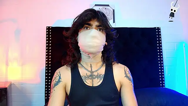 Snapshot of Axell_Kussh chatting on February 18, 2026, 12:34 pm Axell Kussh online show from February 18, 2026, 12:34 pm