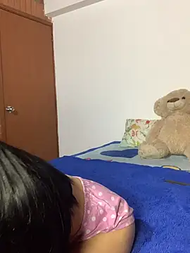 mia petite2007 online show from February 23, 2026, 11:27 pm