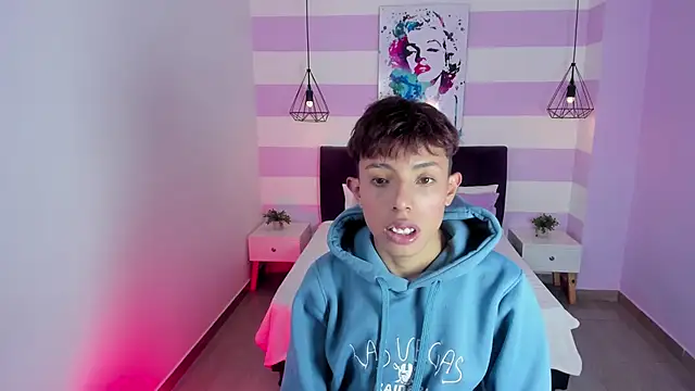  camilo ortiz online show from March 9, 2026, 7:39 pm