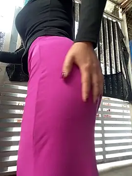 Snapshot of Lewd_couple chatting on February 25, 2026, 3:29 am Lewd couple online show from February 25, 2026, 3:29 am