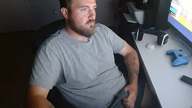 theone07221 online show from July 21, 2026, 4:25 am