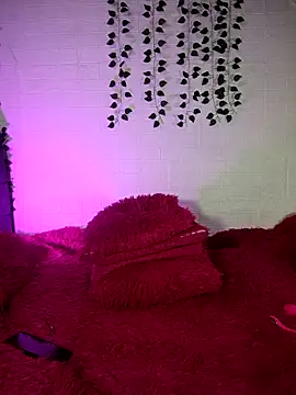 Keyla-moon online show from April 3, 2026, 2:51 am