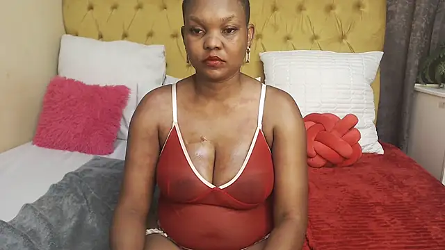 CrystalMelaninXX online show from June 9, 2026, 4:41 pm
