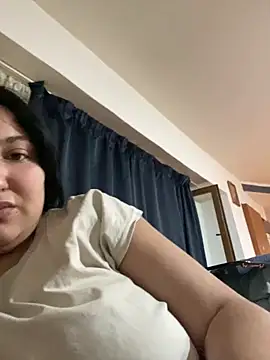 Snapshot of Amber_Sinn chatting on June 15, 2026, 9:14 pm Amber Sinn online show from June 15, 2026, 9:14 pm