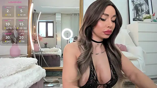 ElinaMoon  online show from February 22, 2026, 7:22 am