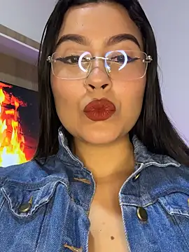 VictoriaWish online show from April 20, 2026, 11:24 am