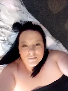 Snapshot of louisa36 chatting on February 26, 2026, 9:53 am louisa36 online show from February 26, 2026, 9:53 am