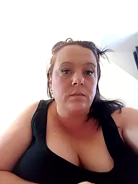 louisa36 online show from April 14, 2026, 9:03 am