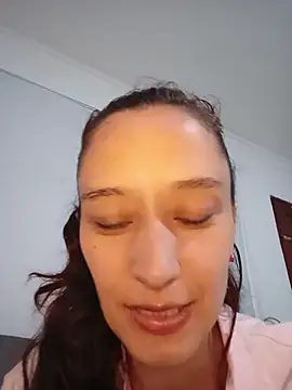 Aurabloom 1 online show from April 4, 2026, 6:03 pm