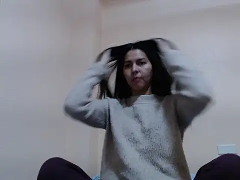 Snapshot of ZeforAitanna chatting on February 7, 2026, 9:23 pm ZeforAitanna online show from February 7, 2026, 9:23 pm