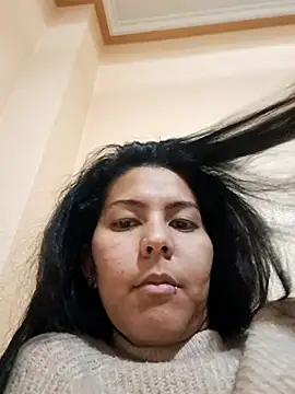 Snapshot of ZeforAitanna chatting on February 21, 2026, 9:28 pm ZeforAitanna online show from February 21, 2026, 9:28 pm