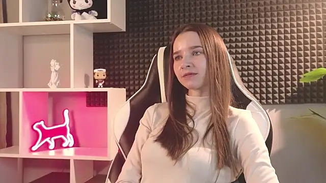 Snapshot of OnyxViper chatting on February 19, 2026, 8:44 am OnyxViper online show from February 19, 2026, 8:44 am