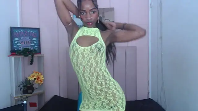 charlothcameronrs707 online show from May 1, 2026, 12:10 pm