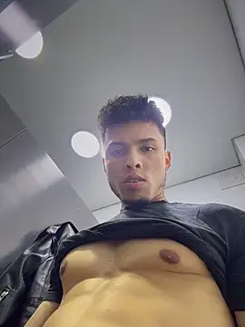 Eros lee online show from May 10, 2026, 12:36 am