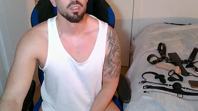 Sub-Titan online show from April 10, 2026, 7:10 pm