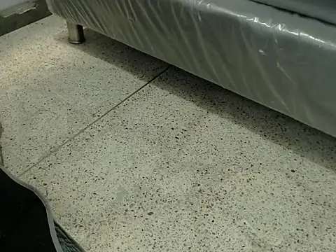 Isabella-001 online show from February 12, 2026, 12:16 pm