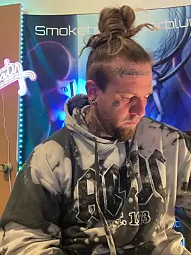 Snapshot of Smokebluntafterblunt chatting on February 16, 2026, 2:27 pm Smokebluntafterblunt online show from February 16, 2026, 2:27 pm