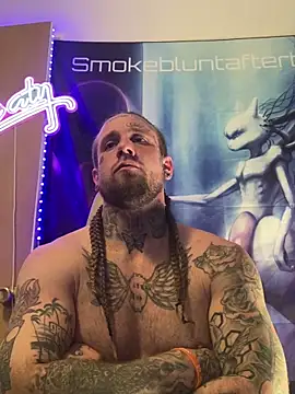 Smokebluntafterblunt online show from April 13, 2026, 12:03 am