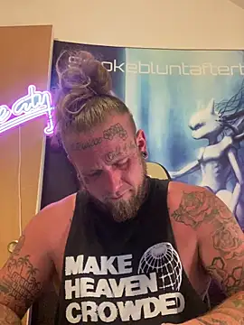 Snapshot of Smokebluntafterblunt chatting on June 13, 2026, 2:42 am Smokebluntafterblunt online show from June 13, 2026, 2:42 am