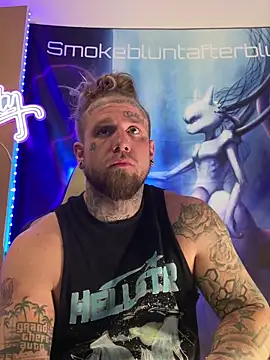 Snapshot of Smokebluntafterblunt chatting on March 1, 2026, 12:10 am Smokebluntafterblunt online show from March 1, 2026, 12:10 am