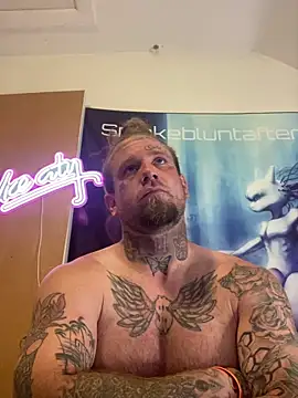 Smokebluntafterblunt online show from May 27, 2026, 8:43 am