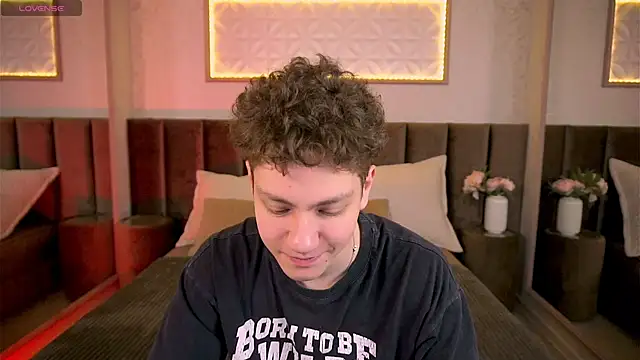 StefanBev online show from February 18, 2026, 7:32 pm