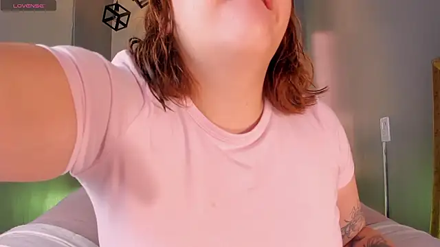 Snapshot of SimonaStar chatting on February 28, 2026, 12:49 pm SimonaStar online show from February 28, 2026, 12:49 pm