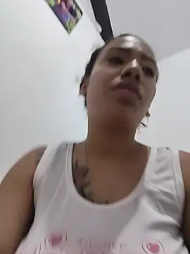 sandra rey  online show from July 14, 2026, 5:23 am