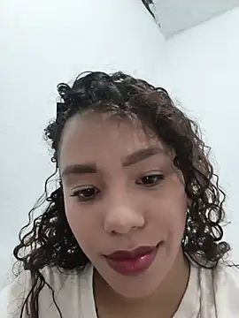 sandra rey  online show from July 20, 2026, 4:20 am