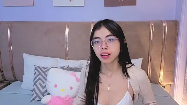 Snapshot of Mia_Naive chatting on July 1, 2026, 12:16 pm Mia Naive online show from July 1, 2026, 12:16 pm