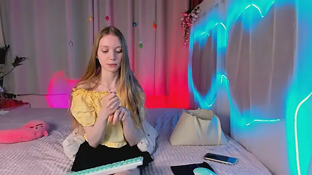 lada2k4 online show from July 7, 2026, 6:47 am